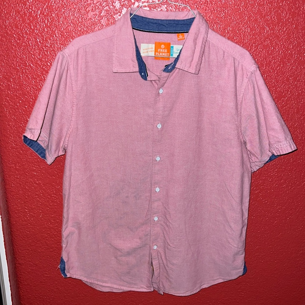 Free Planet Short Sleeve Button Down Large Shirt